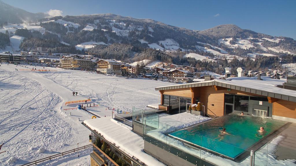 Alpina Zillertal . Family Lifestyle Kinderhotel Fügen Exterior foto